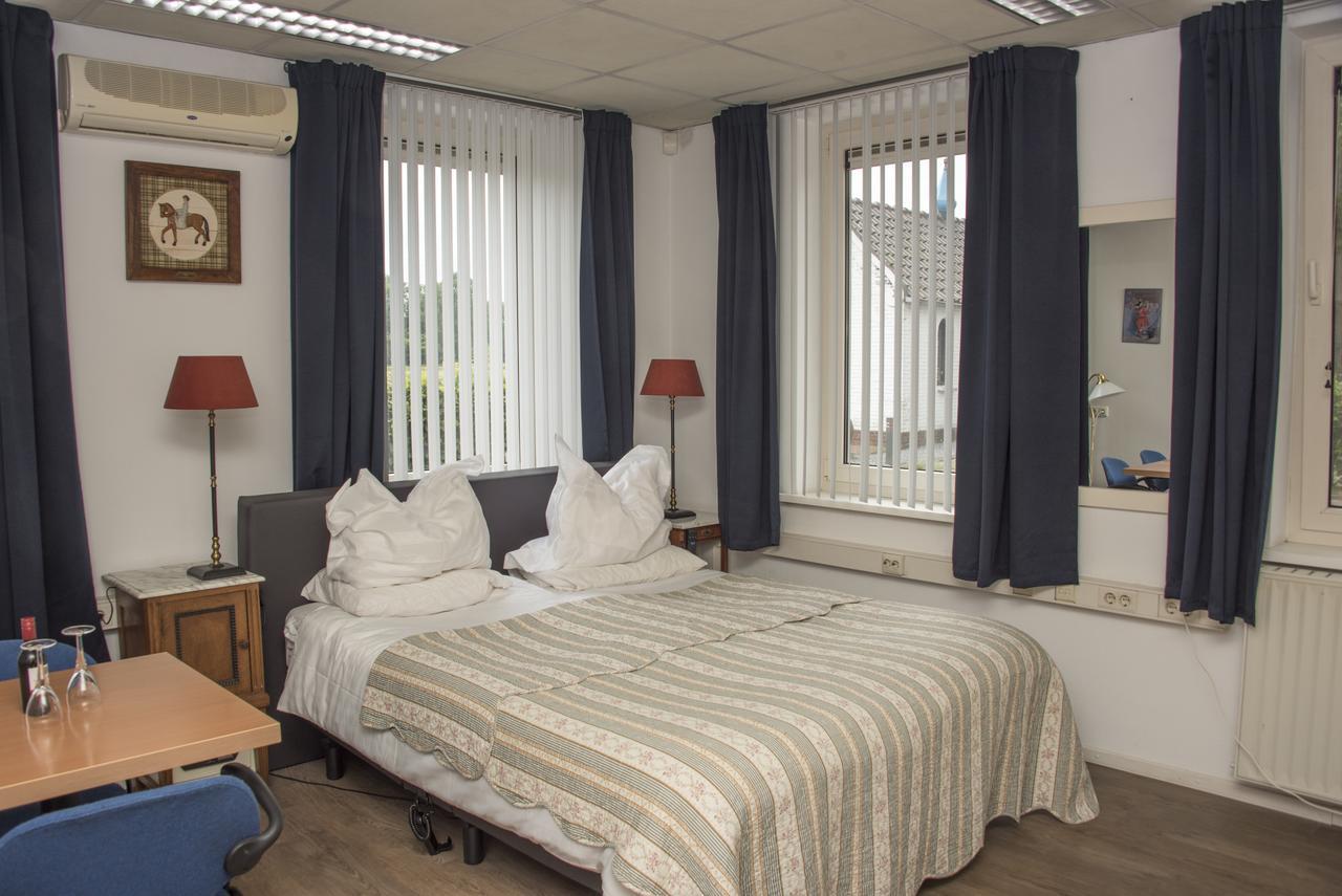 B & B Leudal Haelen Εξωτερικό φωτογραφία
