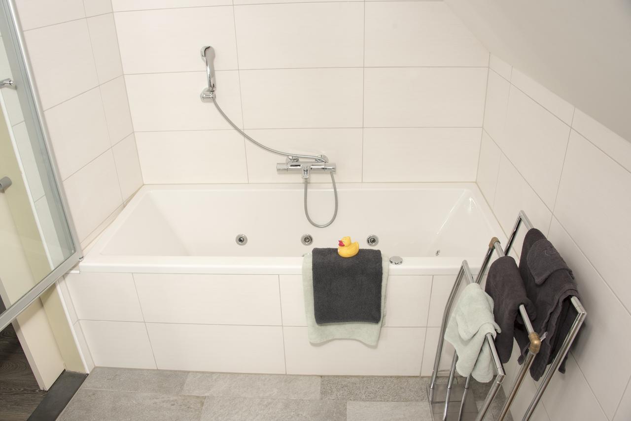 B & B Leudal Haelen Εξωτερικό φωτογραφία